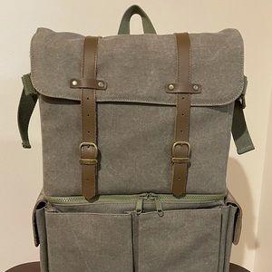 Oliday Journeyman / Camera+Laptop Backpack